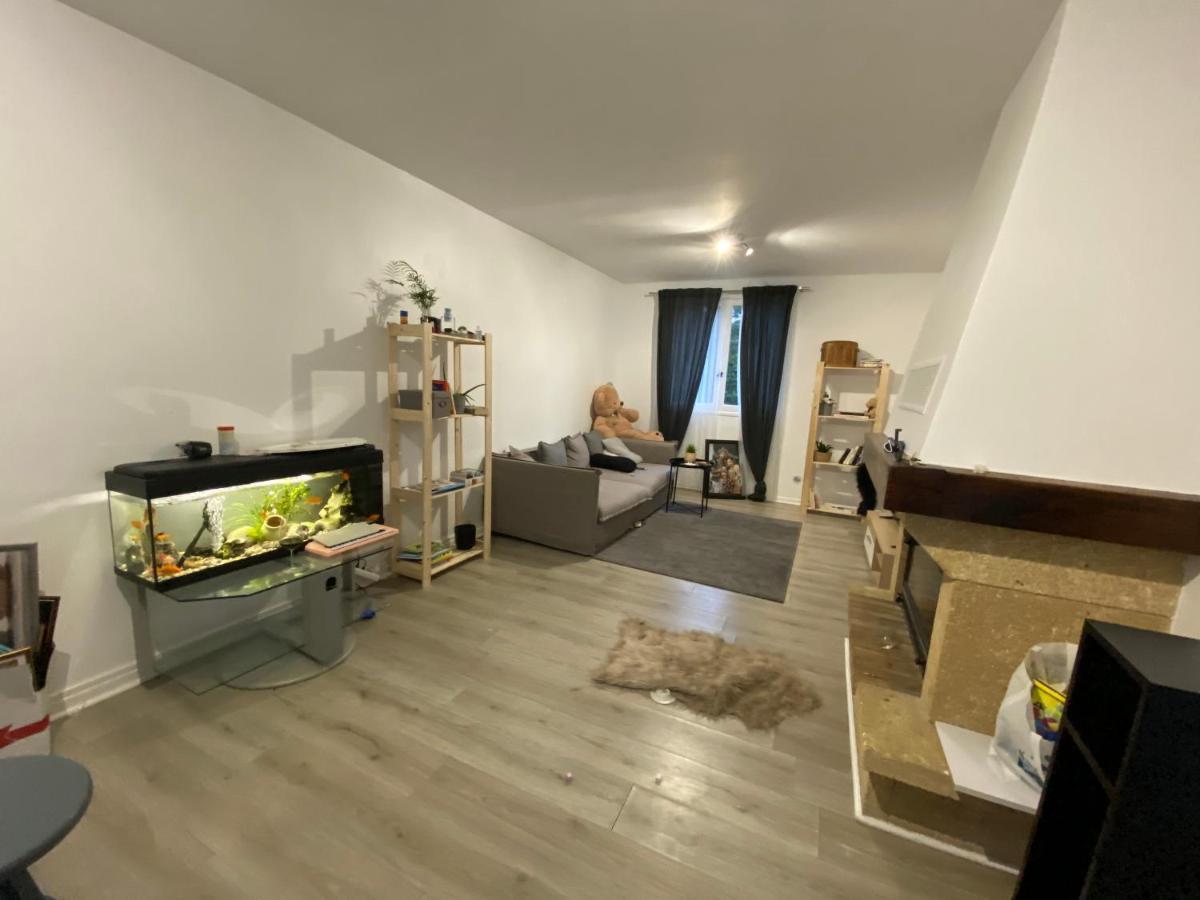 Bedroom In A House/ Chambre Dans Une Maison Épinay-sur-Orge Eksteriør billede